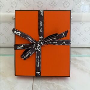 Hermès ⭐️ Empty Square Gift Storage Accessories Box 5 1/4” x 6 1/4” x 1”